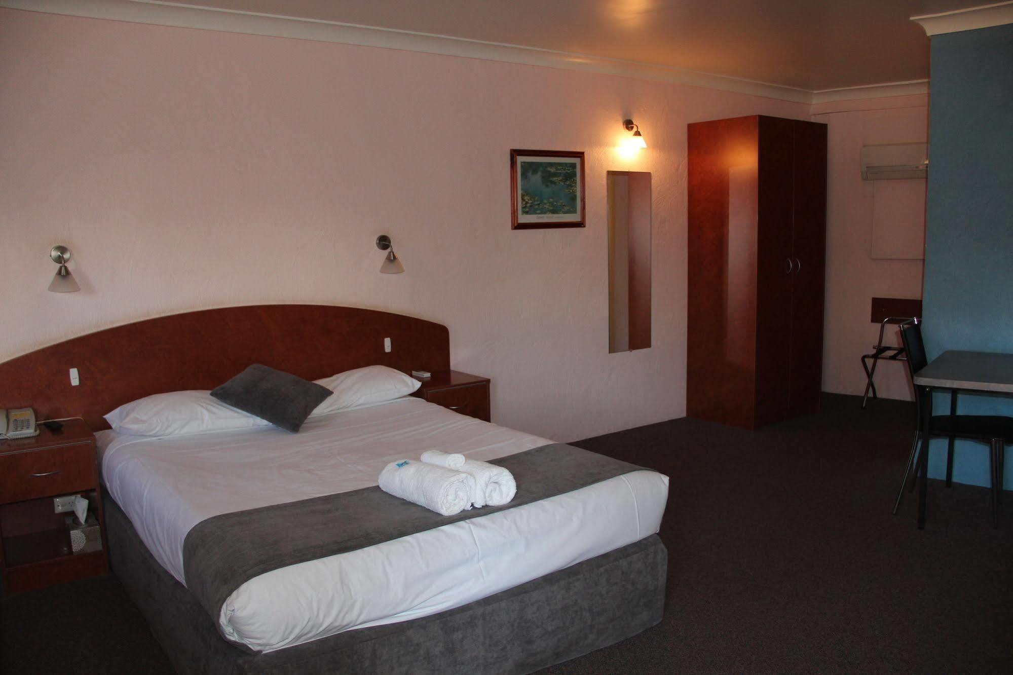 Childers Gateway Motor Inn Экстерьер фото